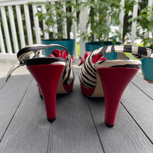 Zebra print sling back peep toe pumps! - Picture 5 of 6